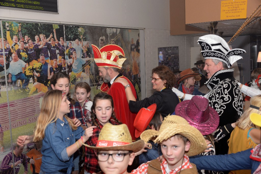 ../Images/Jeugddisco Wild wild west 042.jpg